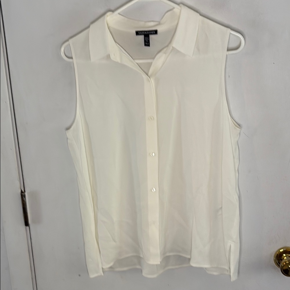 Eileen Fisher ivory sleeveless silk blouse Size Small